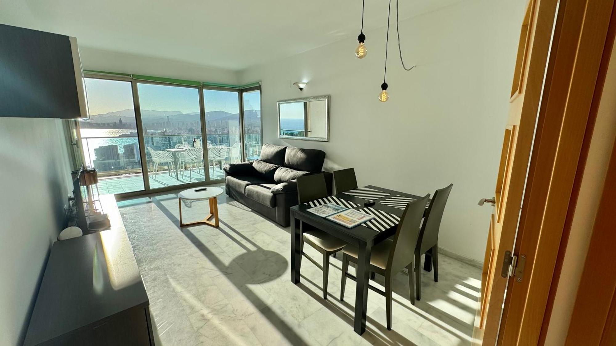 Highrise Apartment With Stunning Views From Private Balcony 85 Benidorm Exterior photo